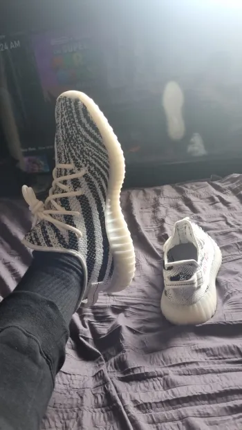 Pkgod Adidas Yeezy Boost 350 V2 Zebra  review Josh  03