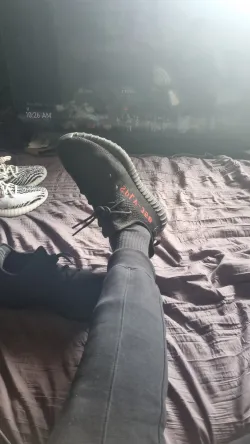  Pkgod Adidas Yeezy Boost 350 V2 Black Bred review Josh  02