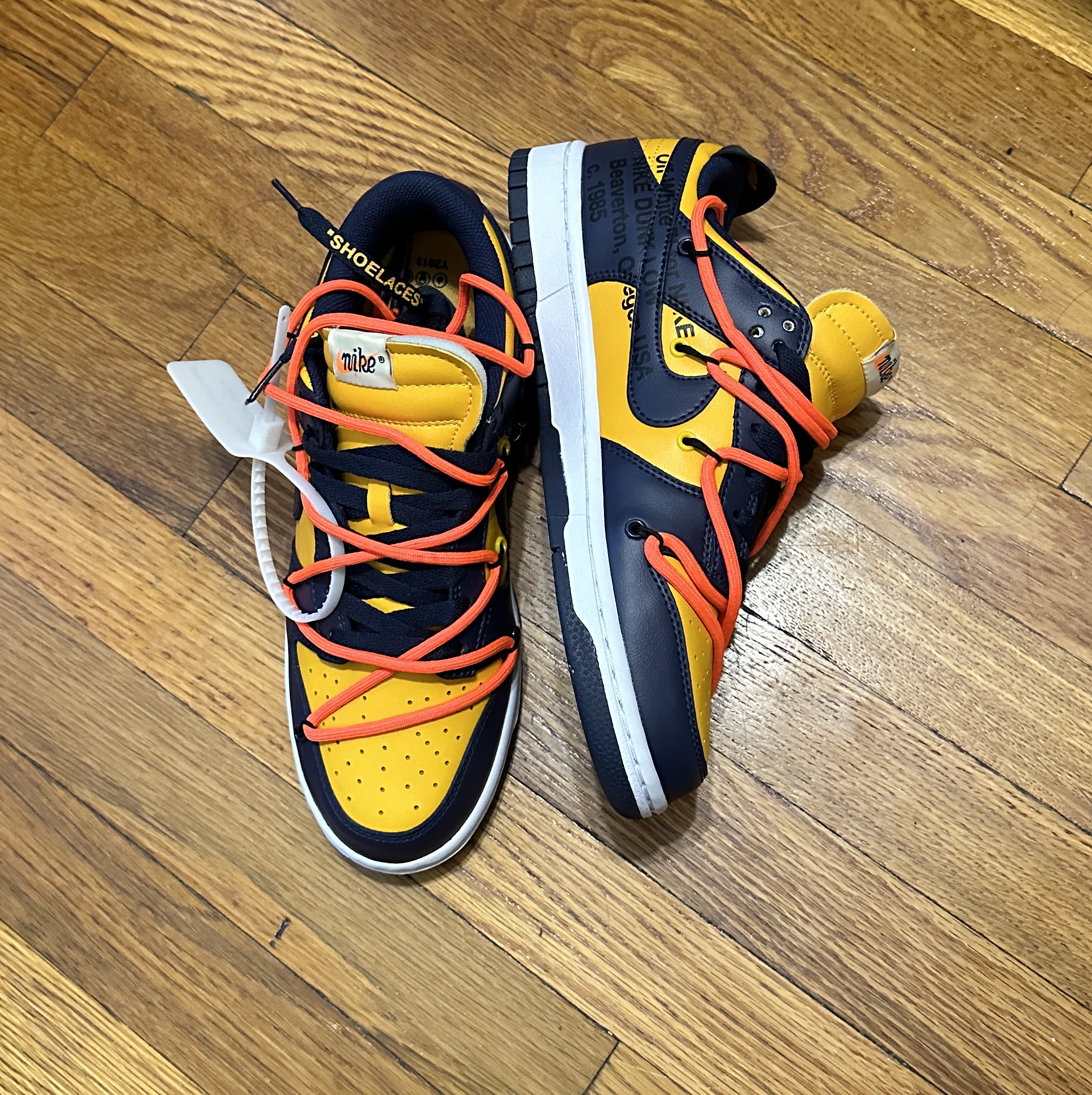    Pkgod Nike SB Dunk Low Off-White White Michigan review 0