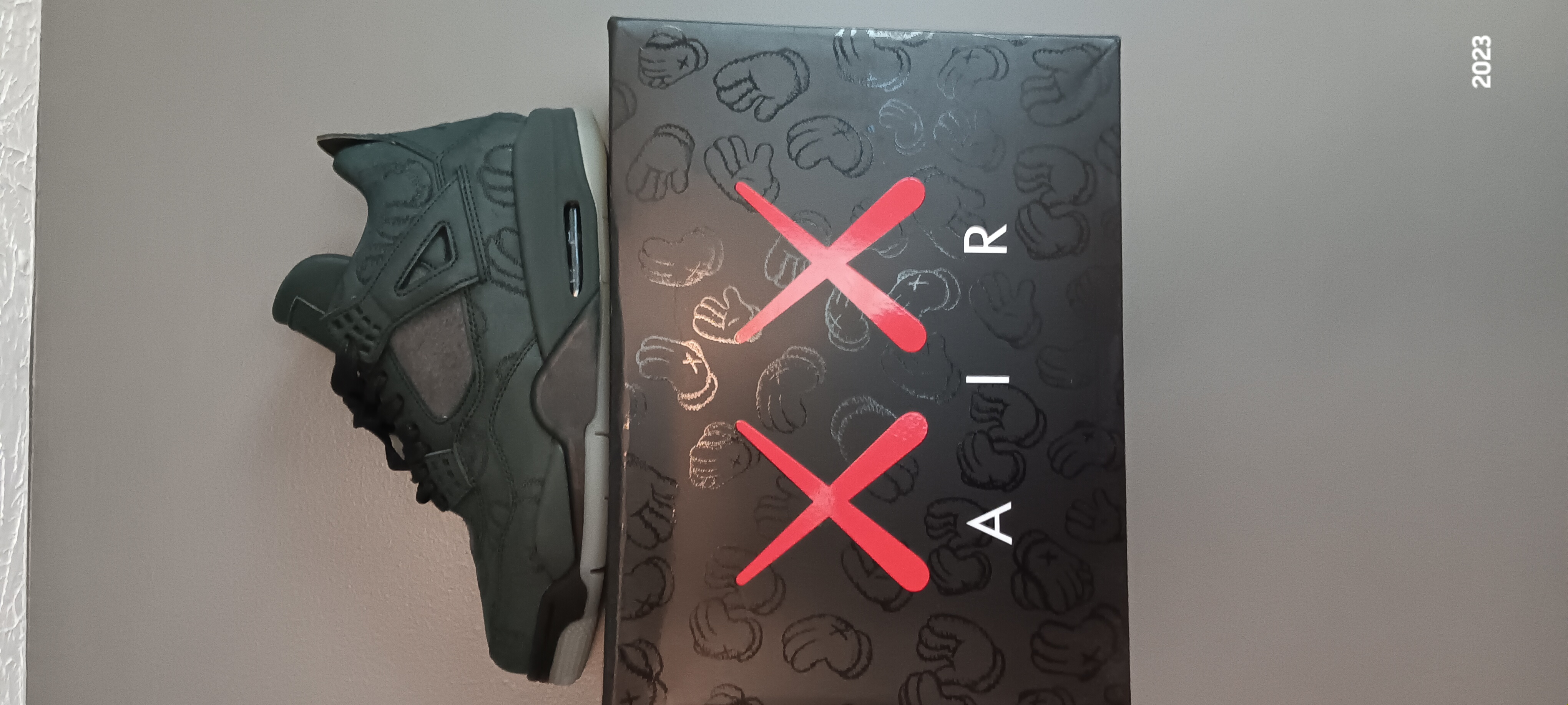 Pkgod Air Jordan 4 Retro Kaws Black review Bcockerham8508