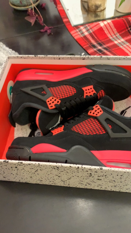     XP Factory Sneakers & Air Jordan 4 Retro Red Thunder  CT8527-016  review 