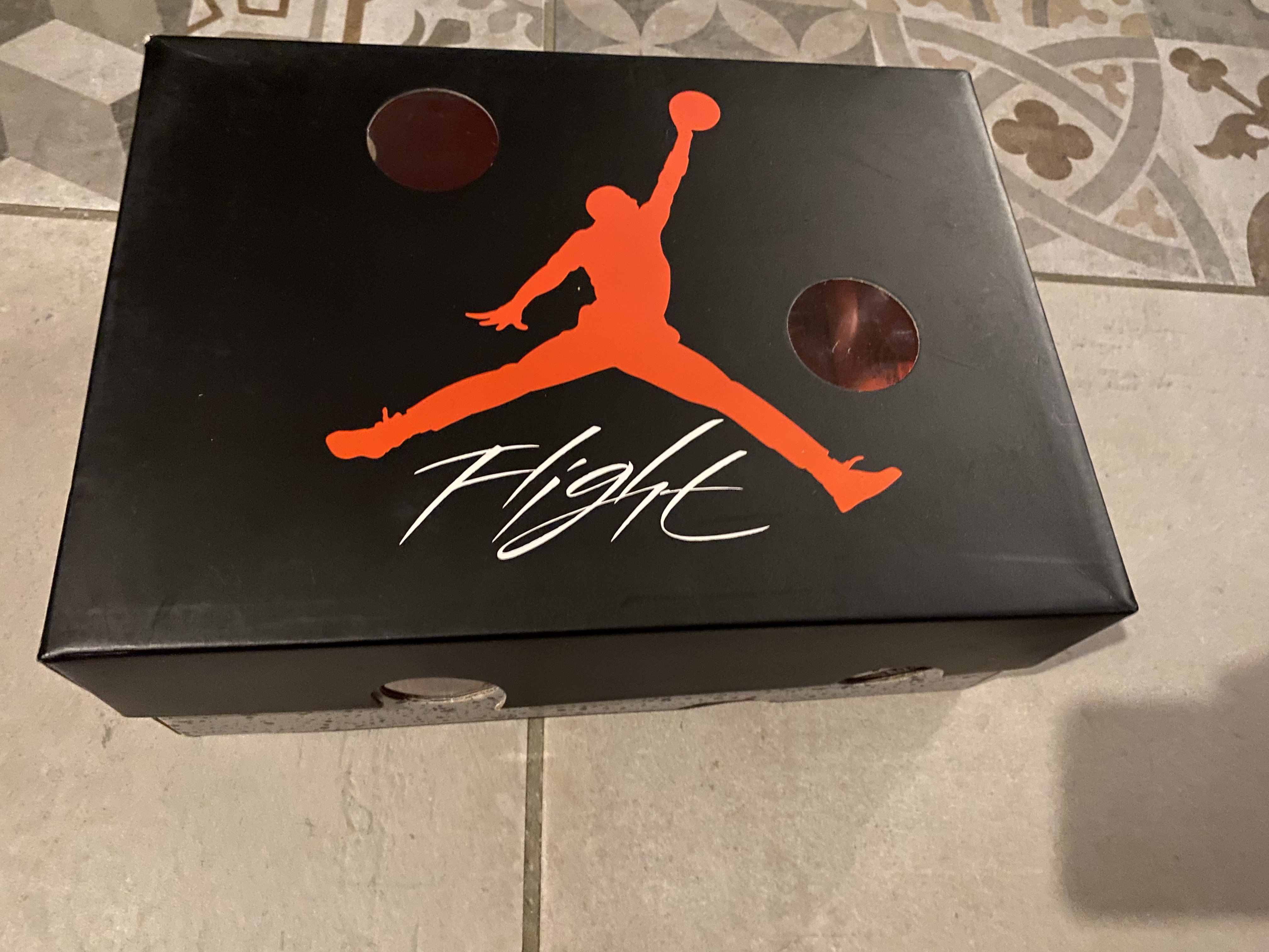  Pkgod  Air Jordan 4 Retro Off-White Sail   review Nassim 01