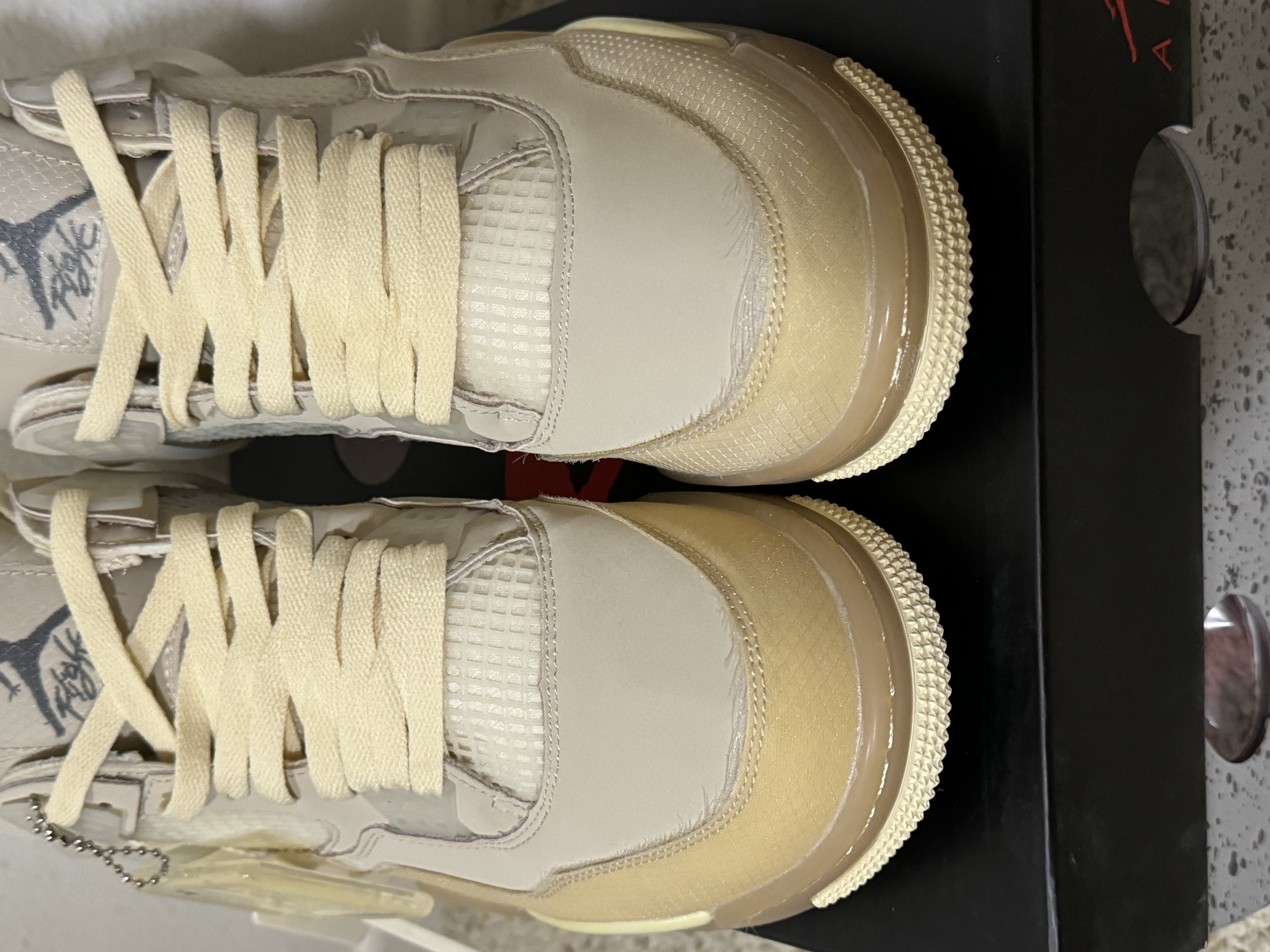  Pkgod  Air Jordan 4 Retro Off-White Sail   review Miguel Cerda 02