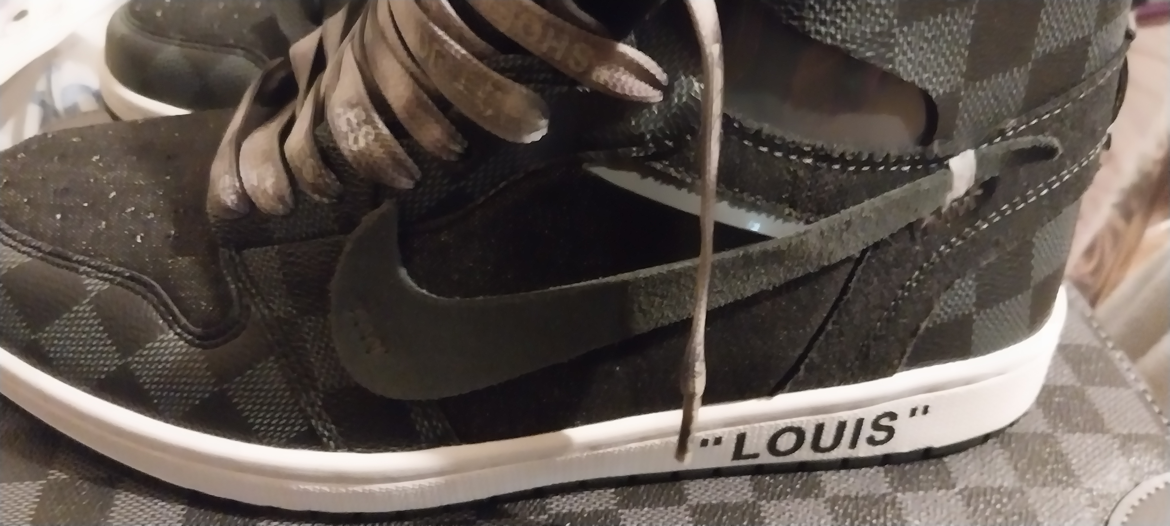    Pkgod  liv X Air Jordan 1 High Grey review Lv air jordan1 02