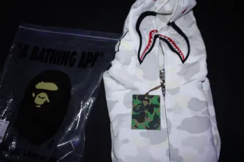 Top Quality BAPE City Camo Shark WGM Full-Zip Hoodie Black（Glow）  review Mo 01