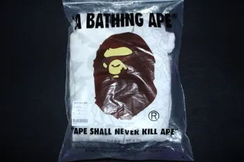 Top Quality BAPE City Camo Shark WGM Full-Zip Hoodie Black（Glow）  review Mo 02
