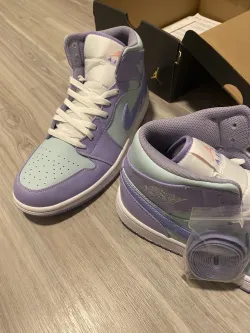 Pkgod Air Jordan 1 Mid Purple Pulse review Paul  01