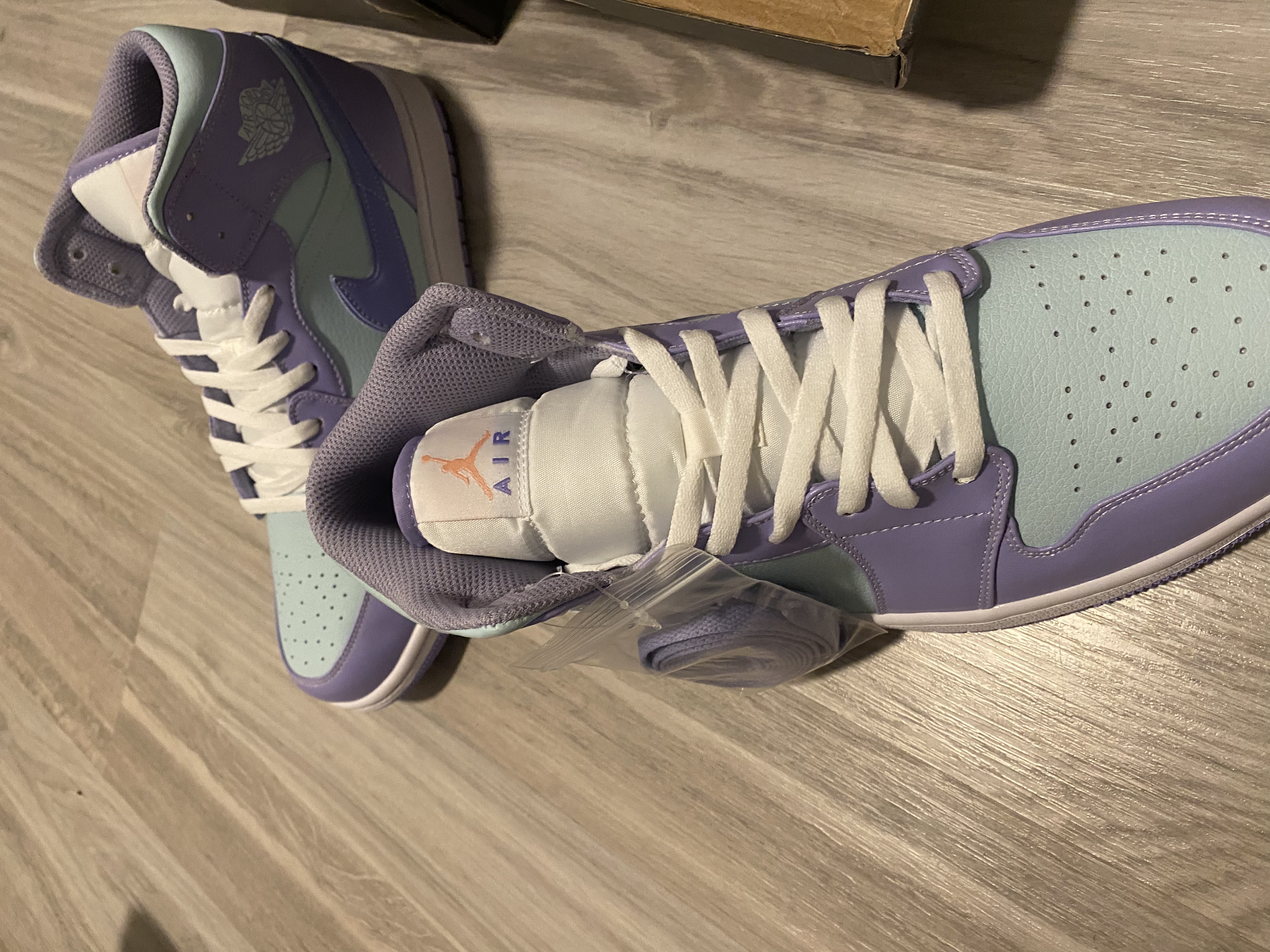 Pkgod Air Jordan 1 Mid Purple Pulse review Paul 02