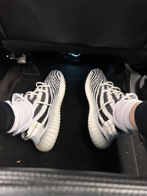    adidas Yeezy Boost 350 V2 Zebra review 