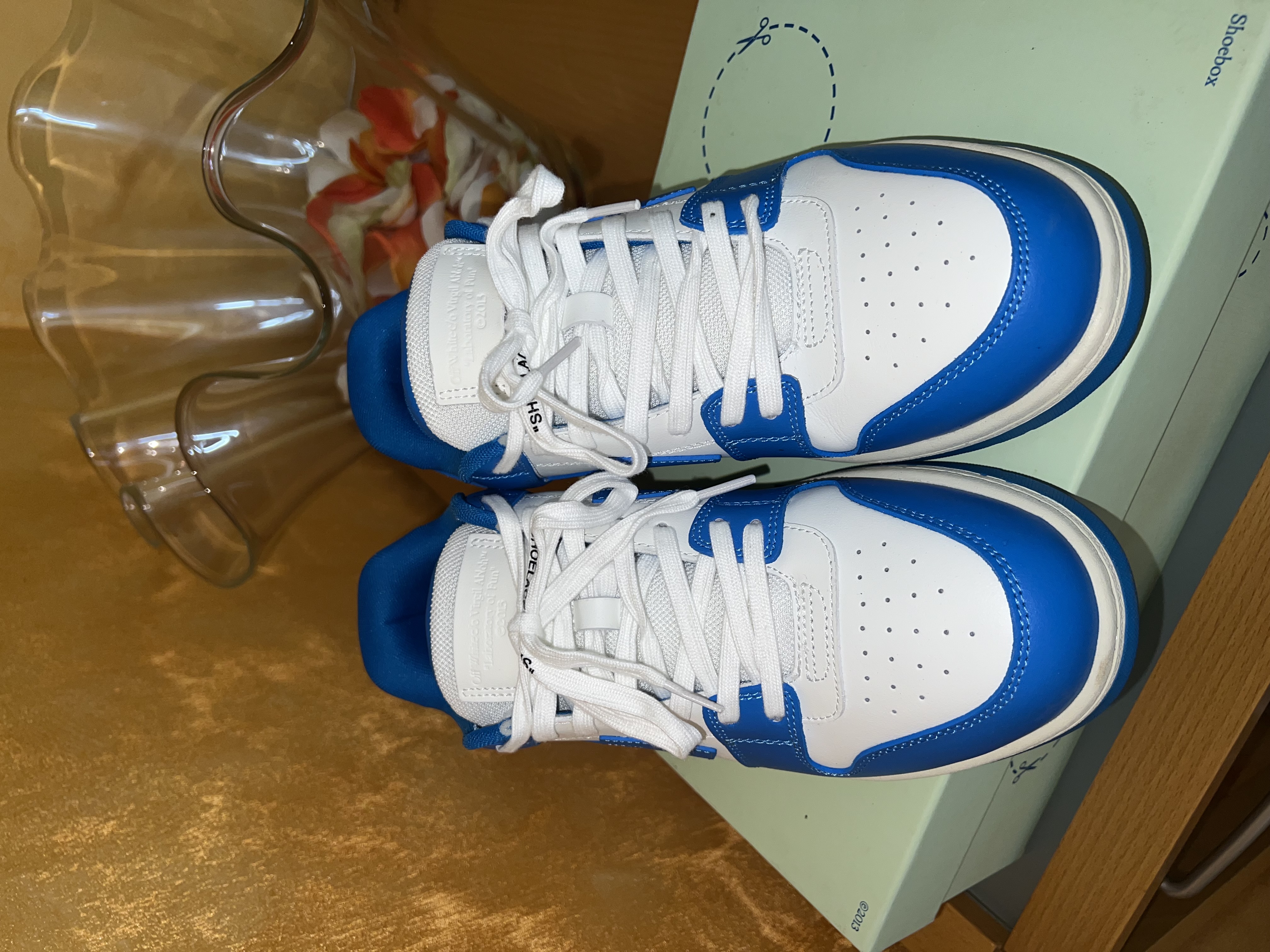 Pkgod OFF-WHITE Out Of Office Blue review Rocco William 03