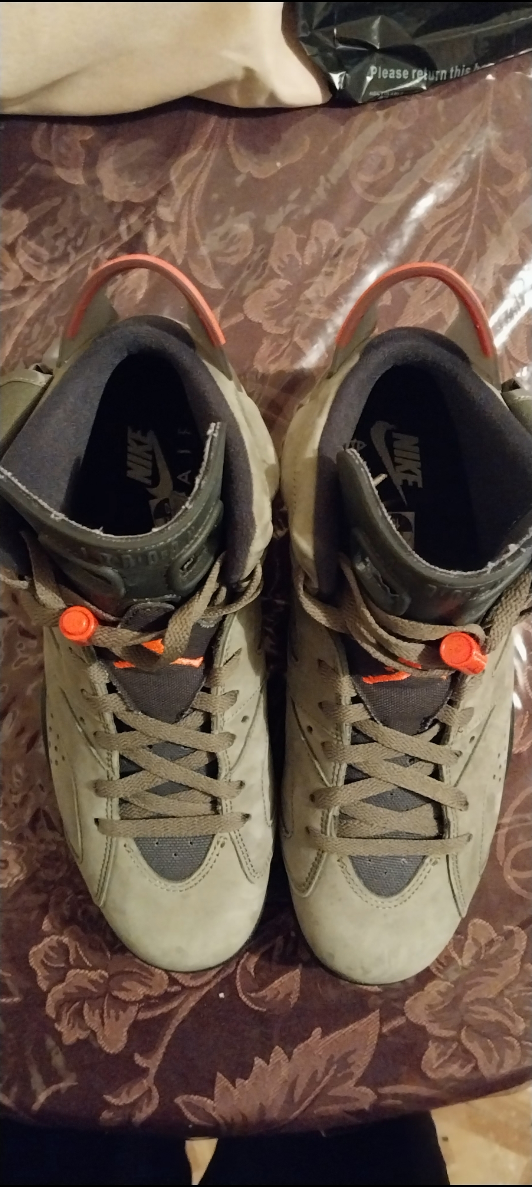 Pkgod Air Jordan 6 Retro Travis Scott Medium Olive review Air jordan 6 01