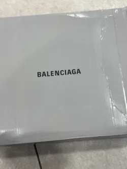 Pkgod Balenciaga Track Tess S.Black(With Light) review Demmar Johnson 02