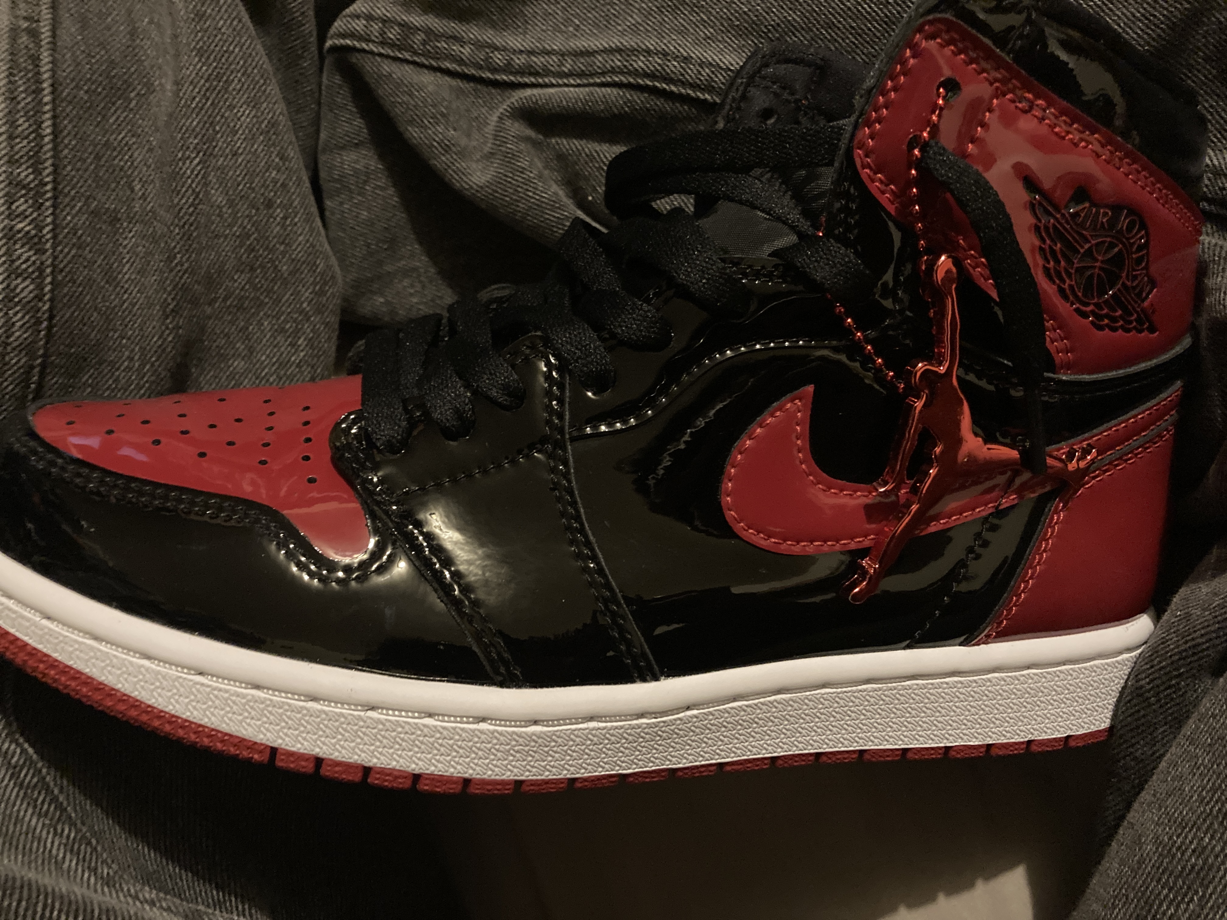    Pkgod Air Jordan 1 High OG Bred Patent review ElOsito