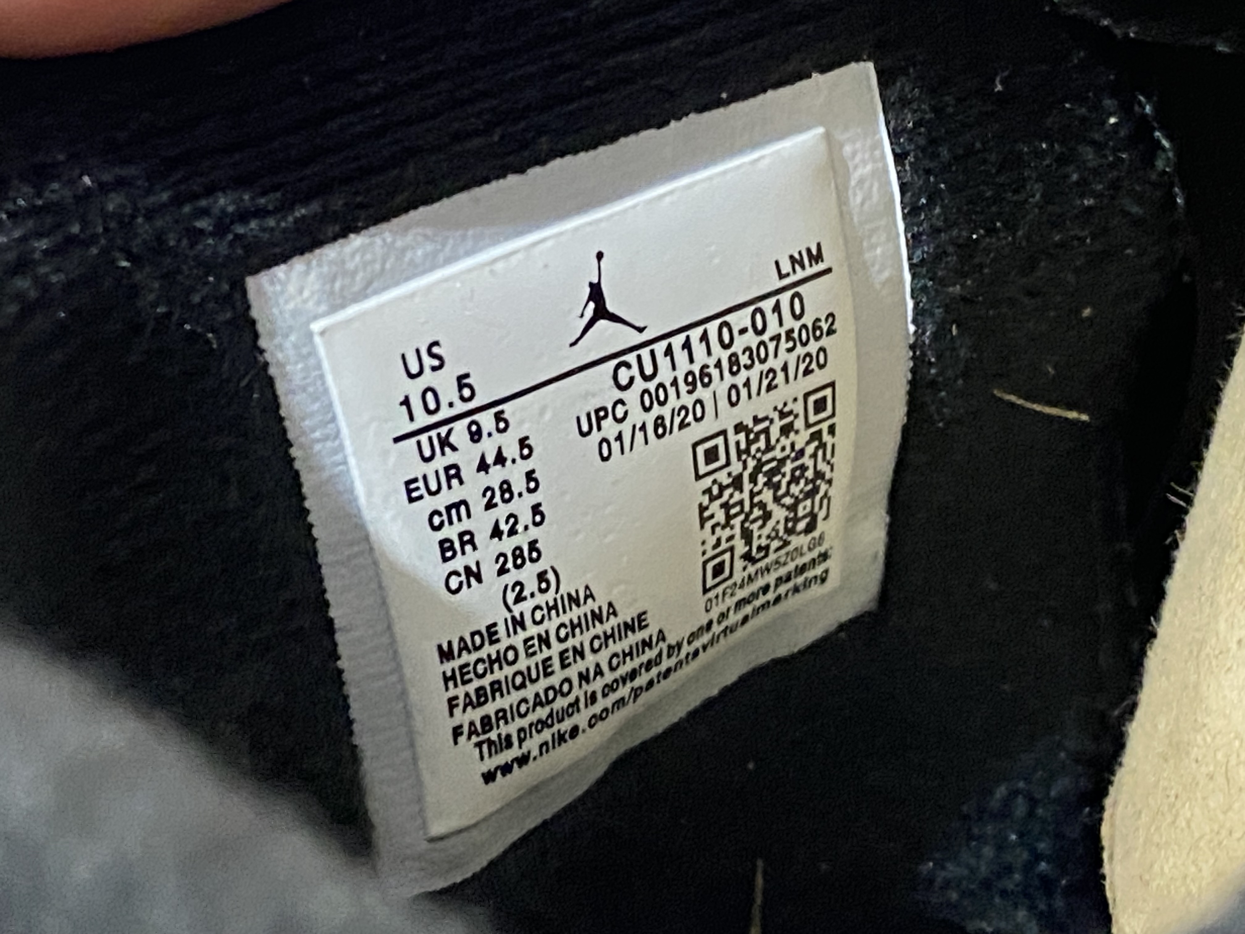 Air Jordan 4 Retro Black Cat  review jonah 02