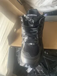 Balenciaga Runner Black review 1