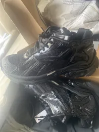 Balenciaga Runner Black review 2