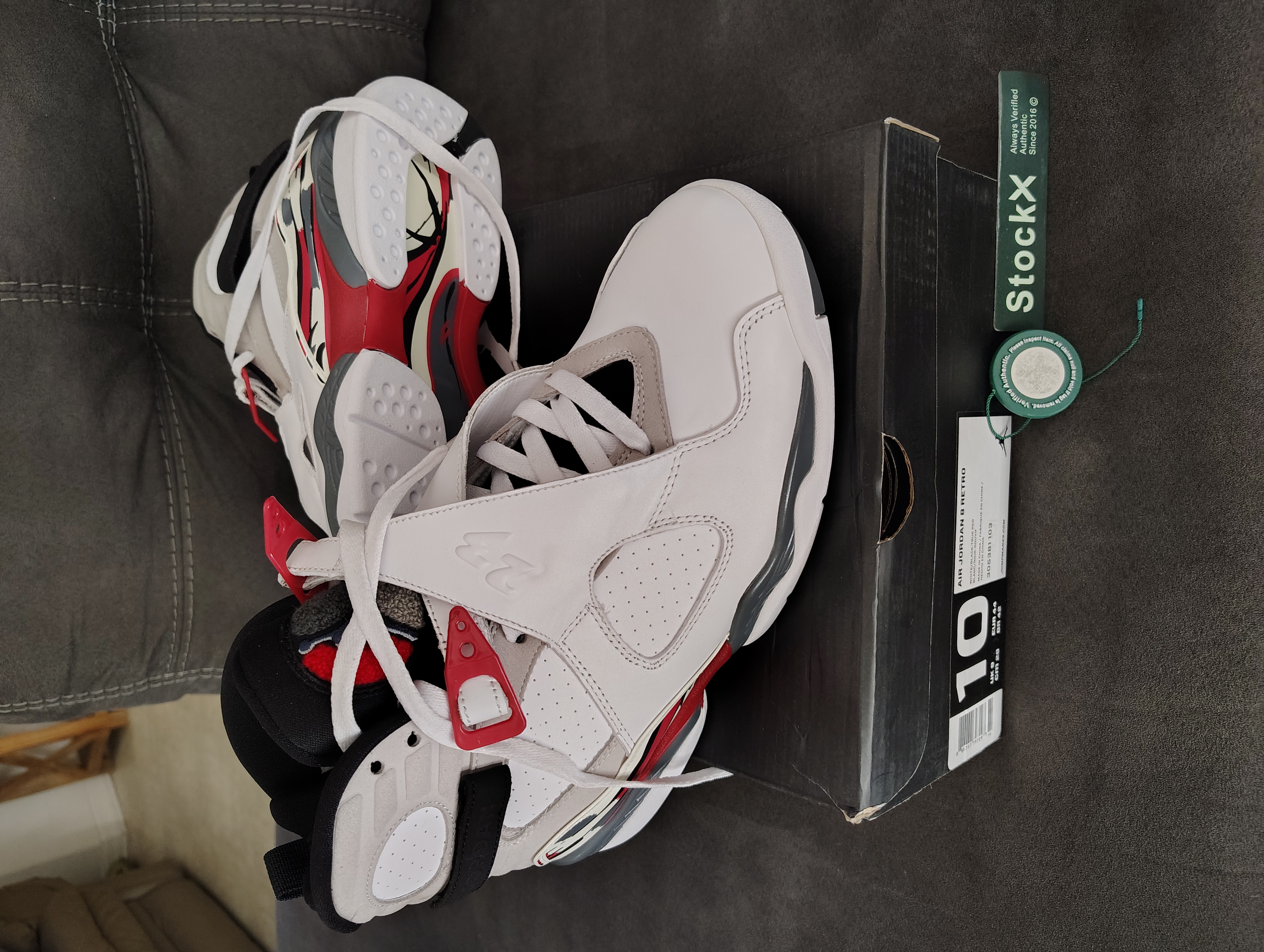 Pkgod Air Jordan 8 Retro Bugs Bunny 305381-103   review Jefferson