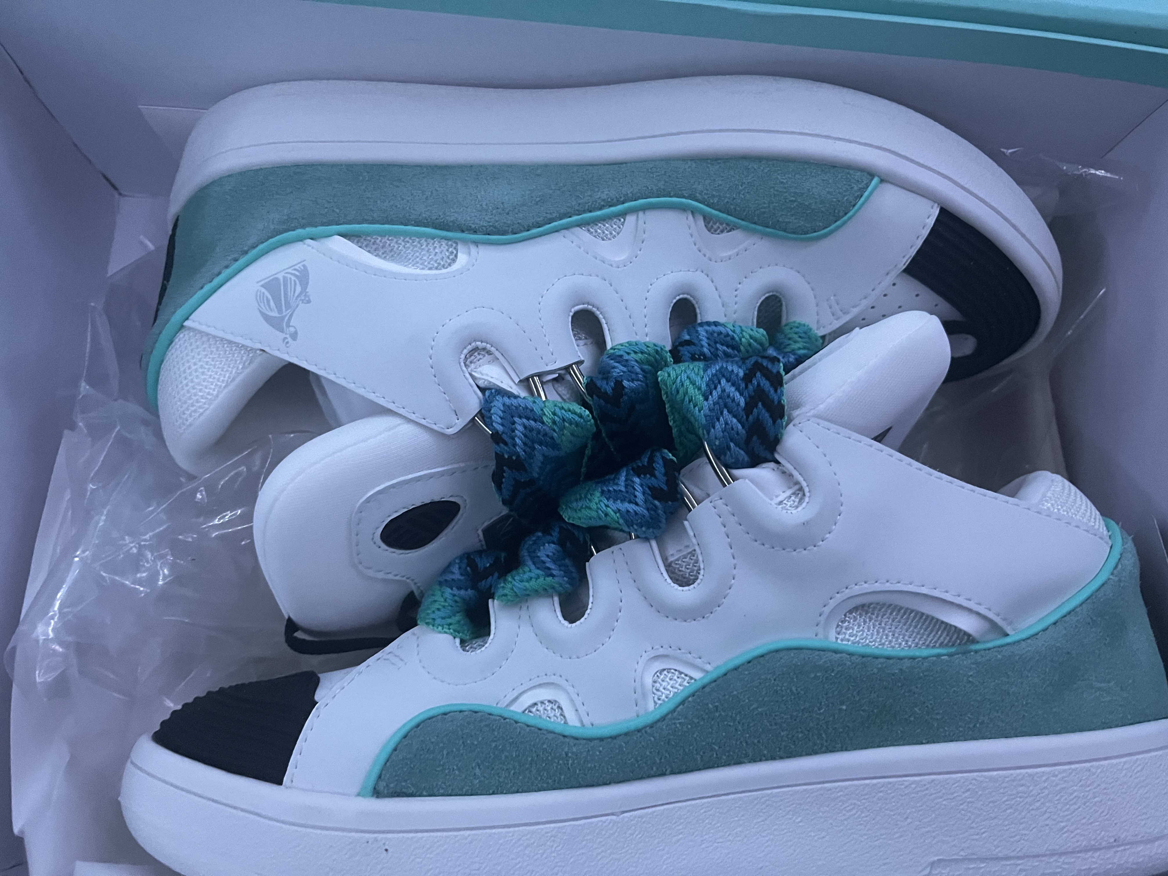 LANVIN White Blue review Bwayne 02