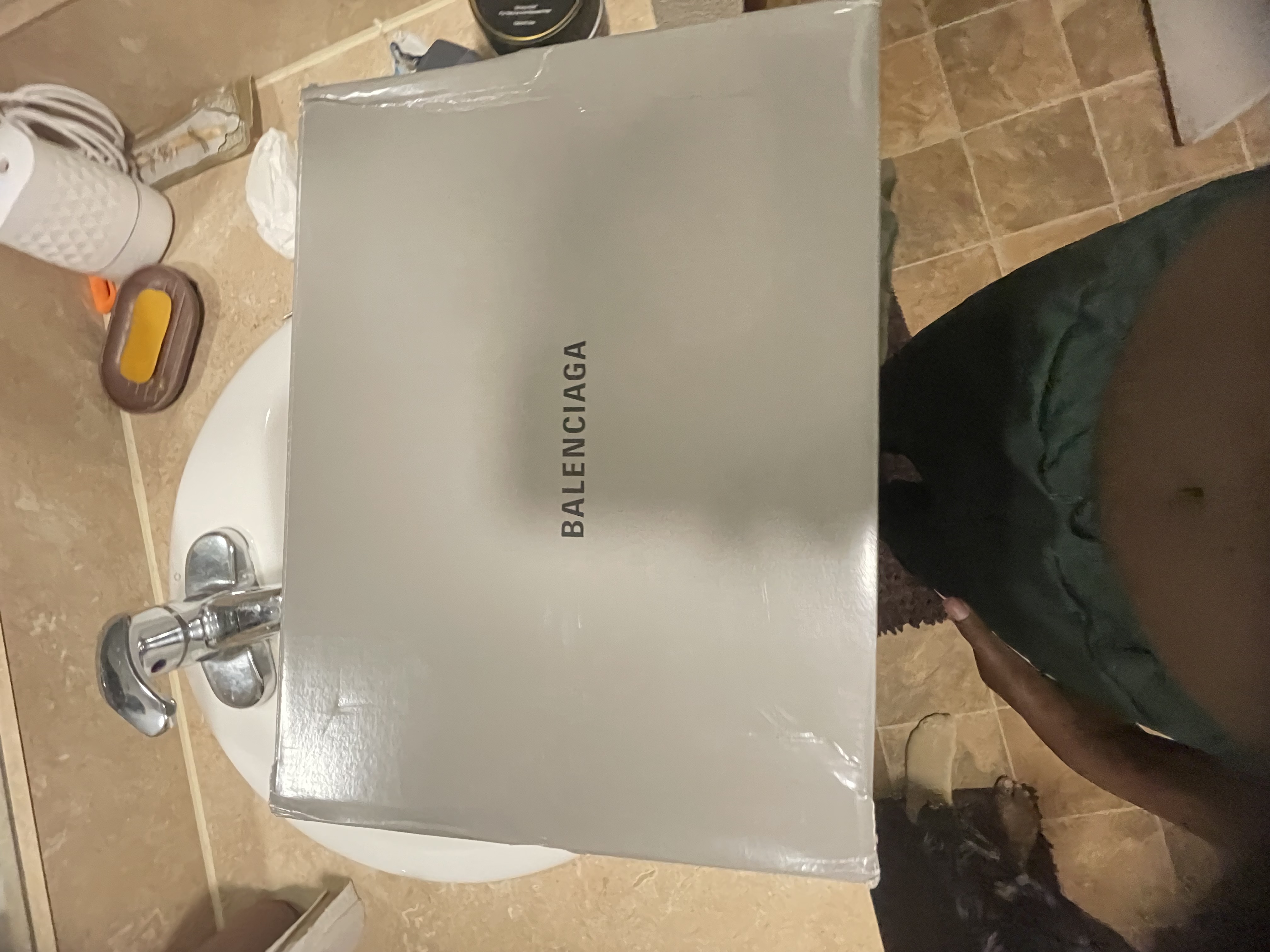 Balenciaga Runner Multicolor 677403W3RB68123 review Mr.2ski🖤🤞🏾 01