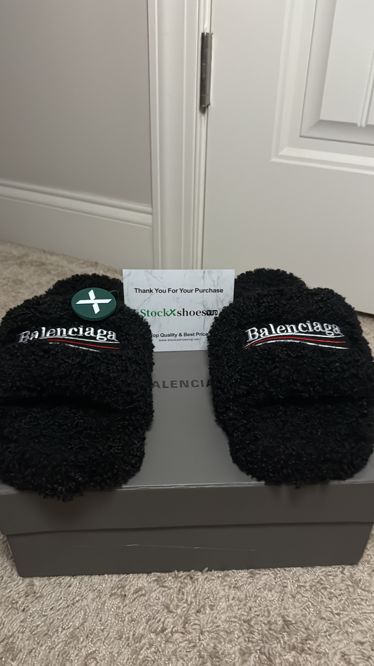 Balenciaga Furry Slide Black   review Eli 01