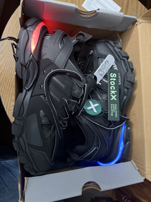 Pkgod Balenciaga Track Tess S.Black(With Light) 555032 W1GB7 1000  review 