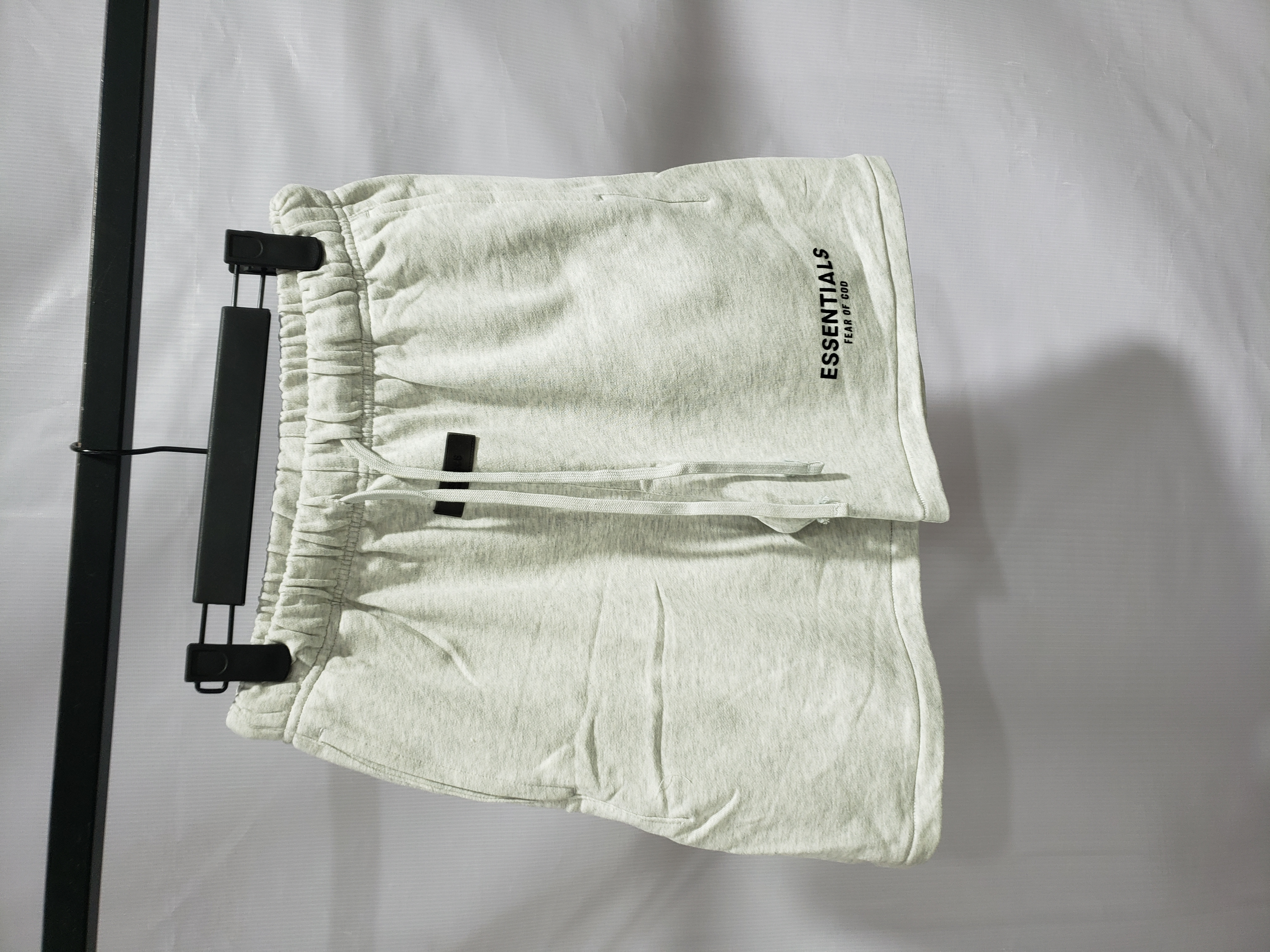 Fear of God Essentials Sweat Shorts review erdoskii 03