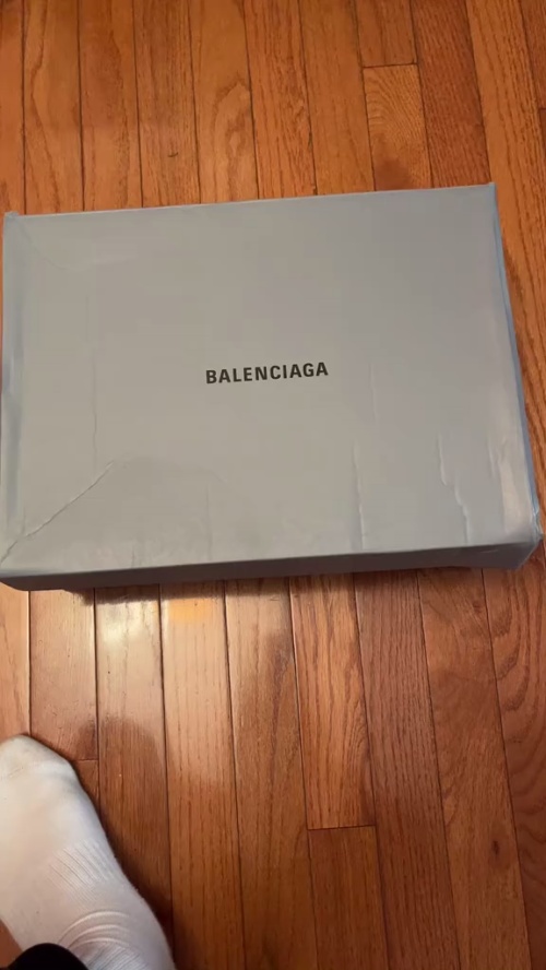 Balenciaga Runner All Black Gray 677402 W3RB2 1515 review 
