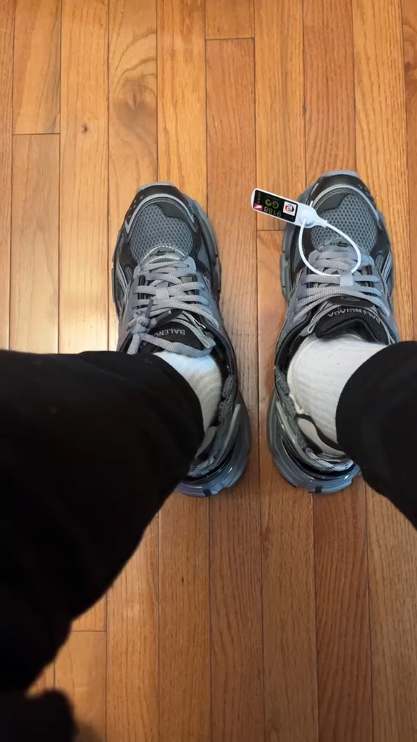 Balenciaga Runner All Black Gray 677402 W3RB2 1515 review Marcus 03