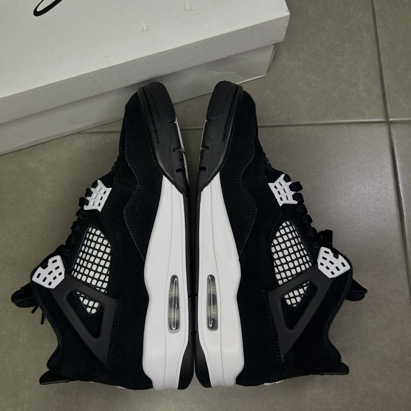    Pkgod  Air Jordan 4 Retro White Thunder FQ8138-001 review Terrence