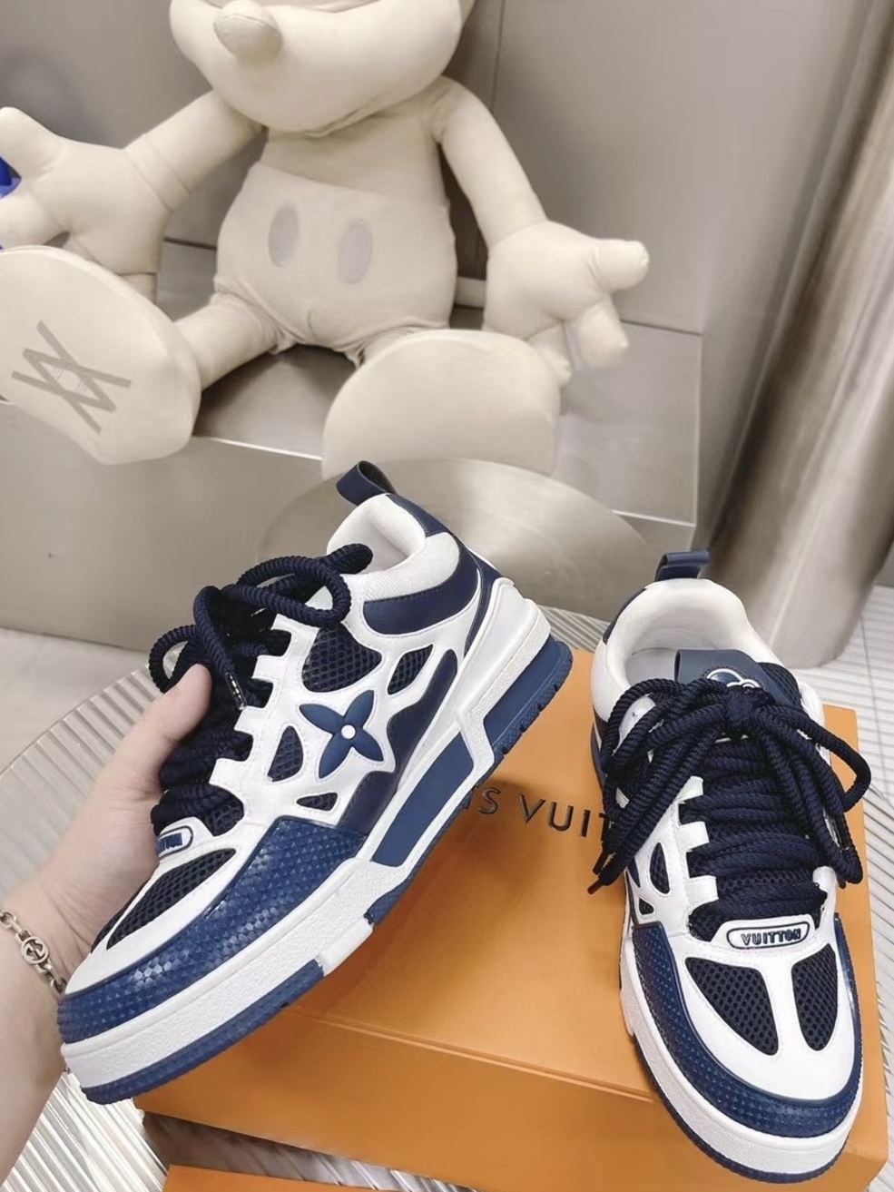 Louis Vuitton Leather lace up Fashionable Board Shoes Blue 51BCOLRB review 2
