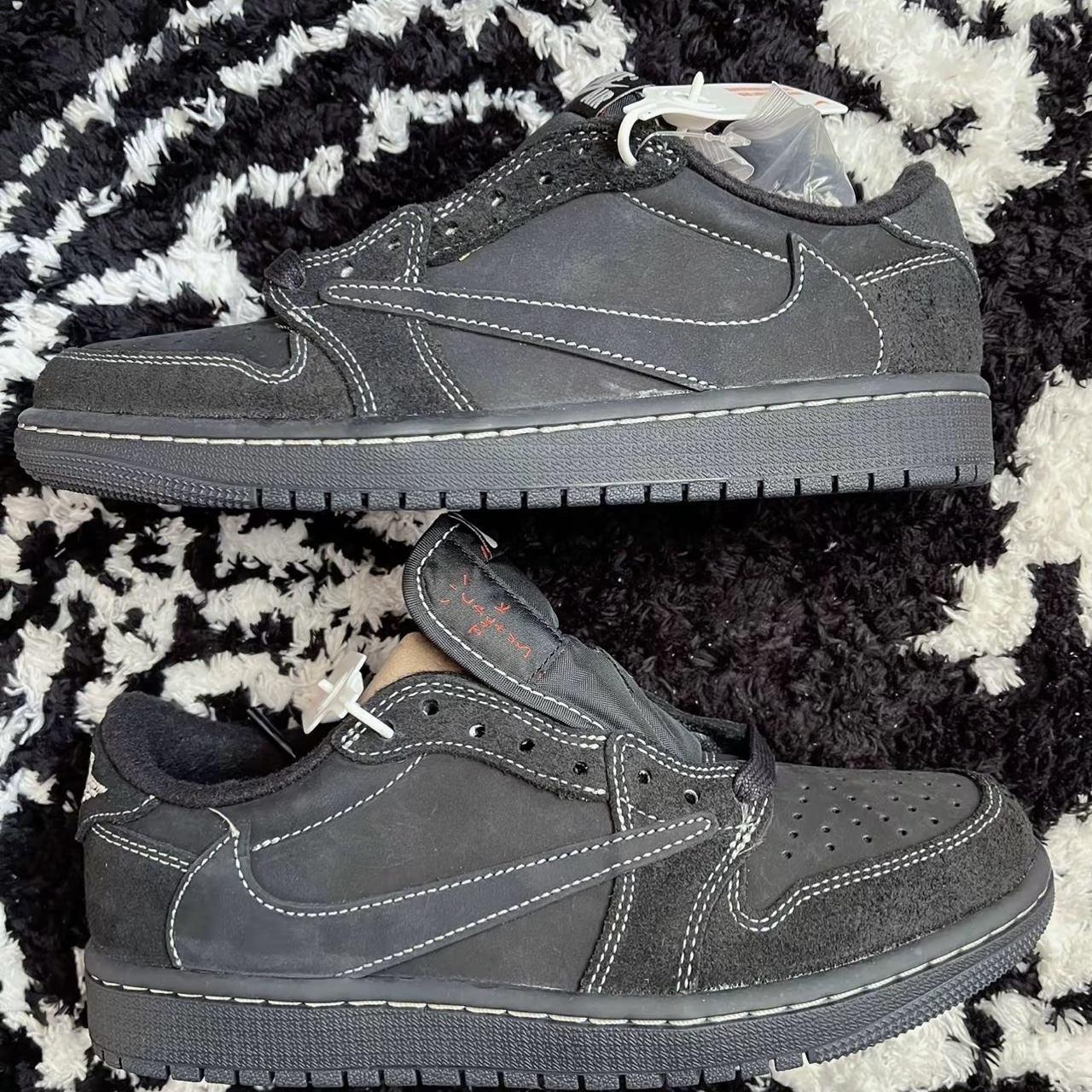Pkgod Air Jordan 1 Retro Low OG SP Travis Scott Black Phantom review Kareem 01