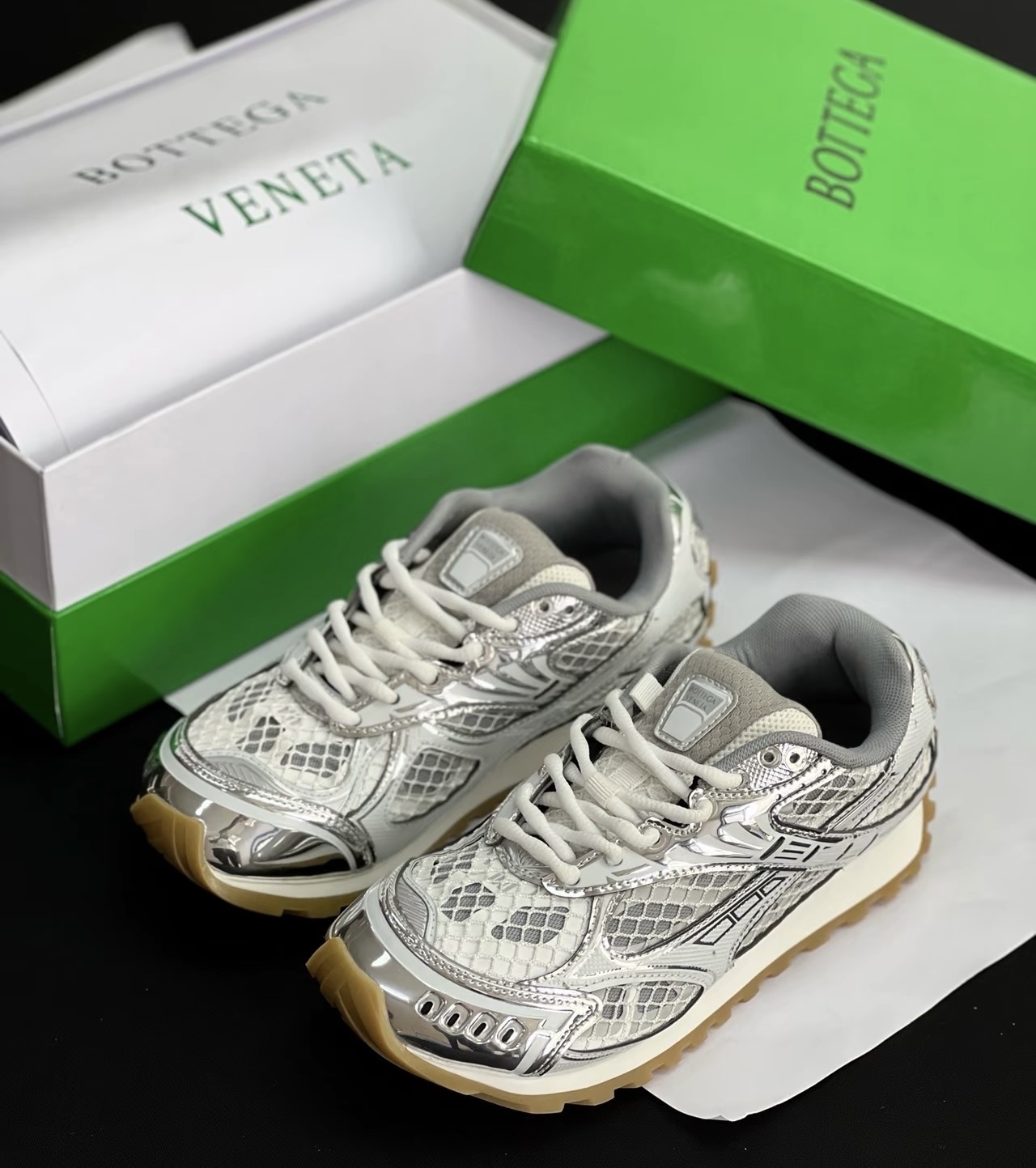 Bottega Veneta Orbit Silver White 741357V2X401425 review 0