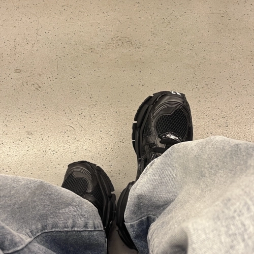 Balenciaga Runner Black reviewed byAnderson