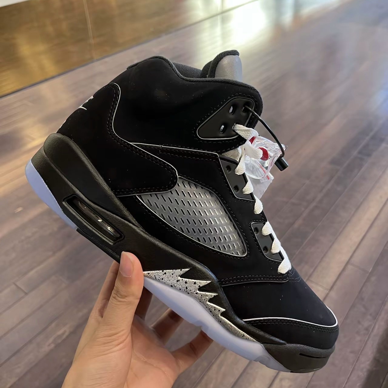    Pkgod Air Jordan 5 Retro Black Metallic (2016) 845035-003 review Shamar