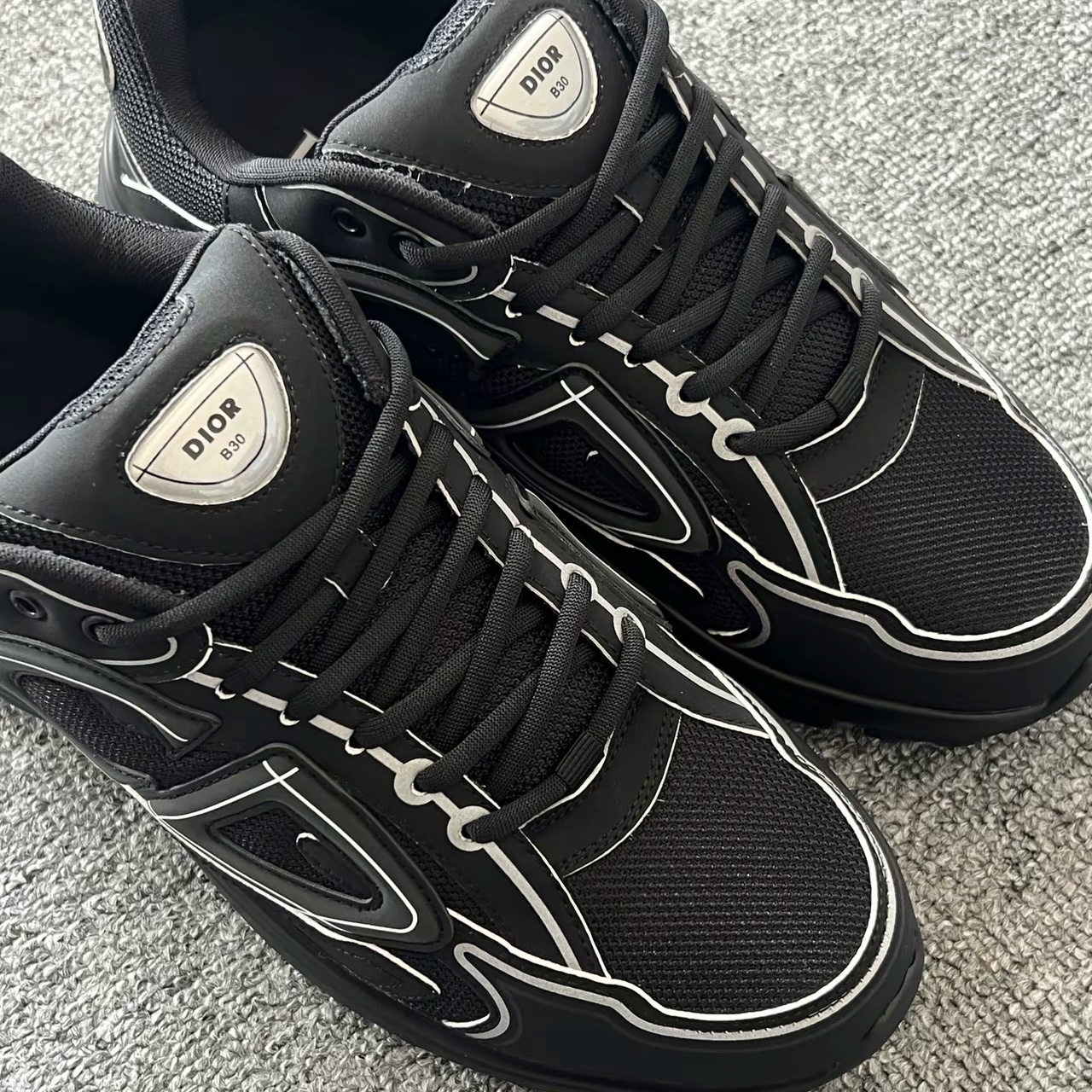 Dior B30 Triple Black 3SN279ZRF_H900（Reflection） review 2