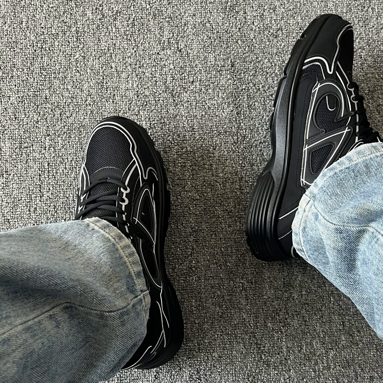 Dior B30 Triple Black 3SN279ZRF_H900（Reflection） review 1