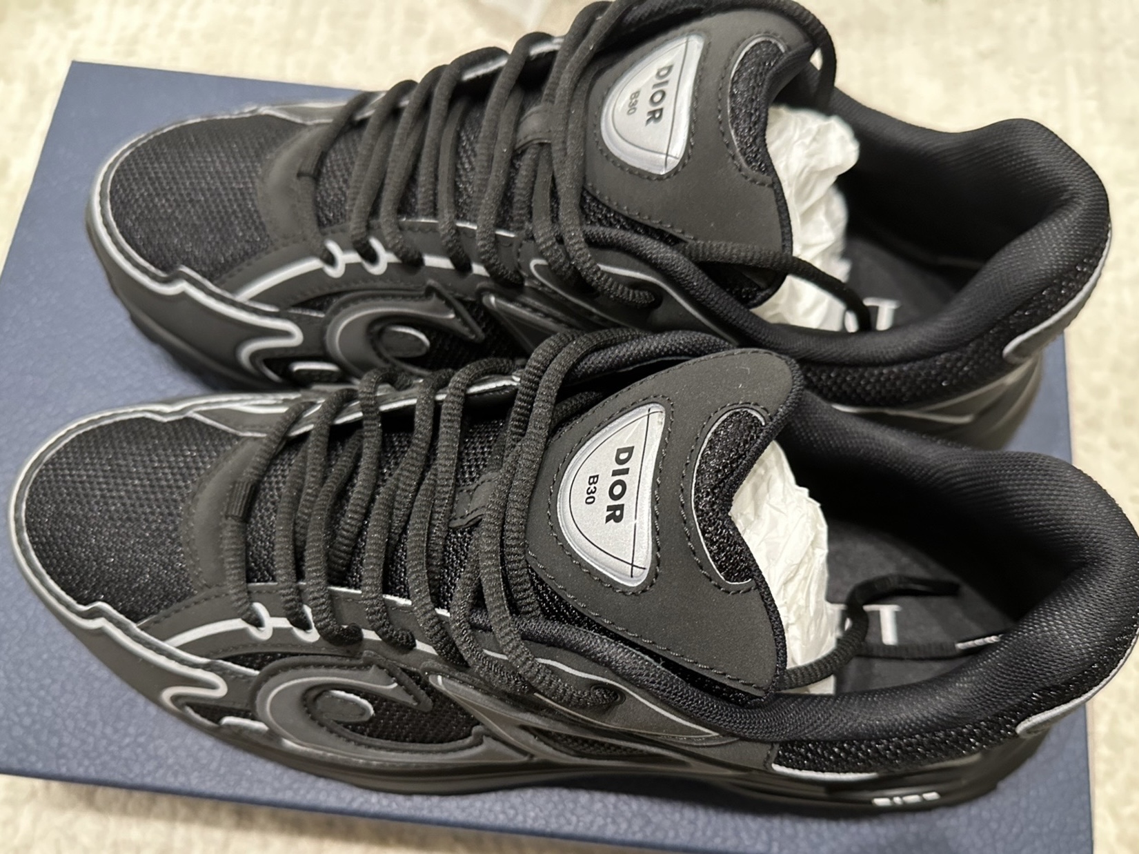 Dior B30 Triple Black 3SN279ZRF_H900（Reflection） review 0