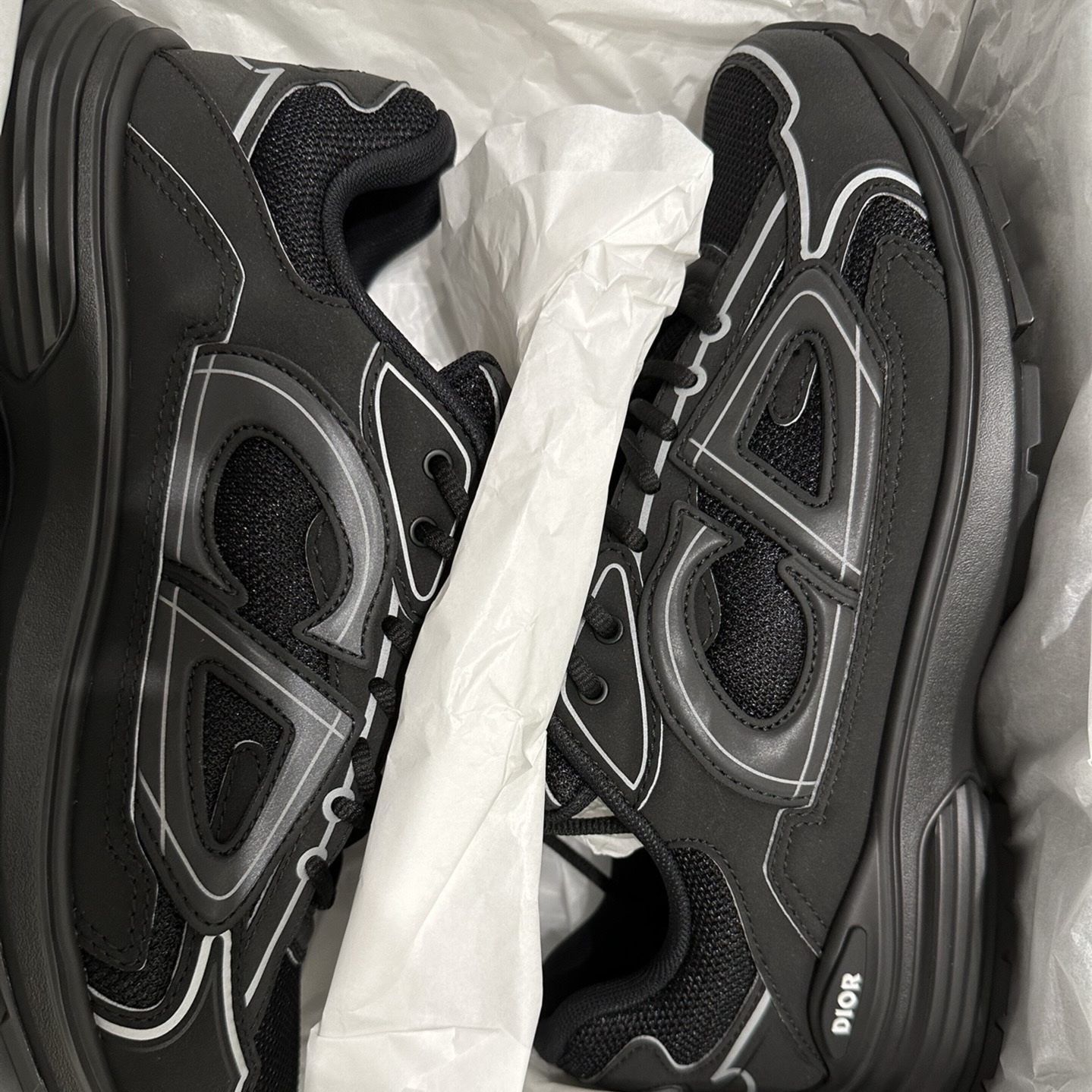 Dior B30 Triple Black 3SN279ZRF_H900（Reflection） review 0