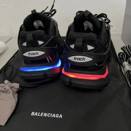 Pkgod Balenciaga Track Tess S.Black(With Light) 555032 W1GB7 1000  review 
