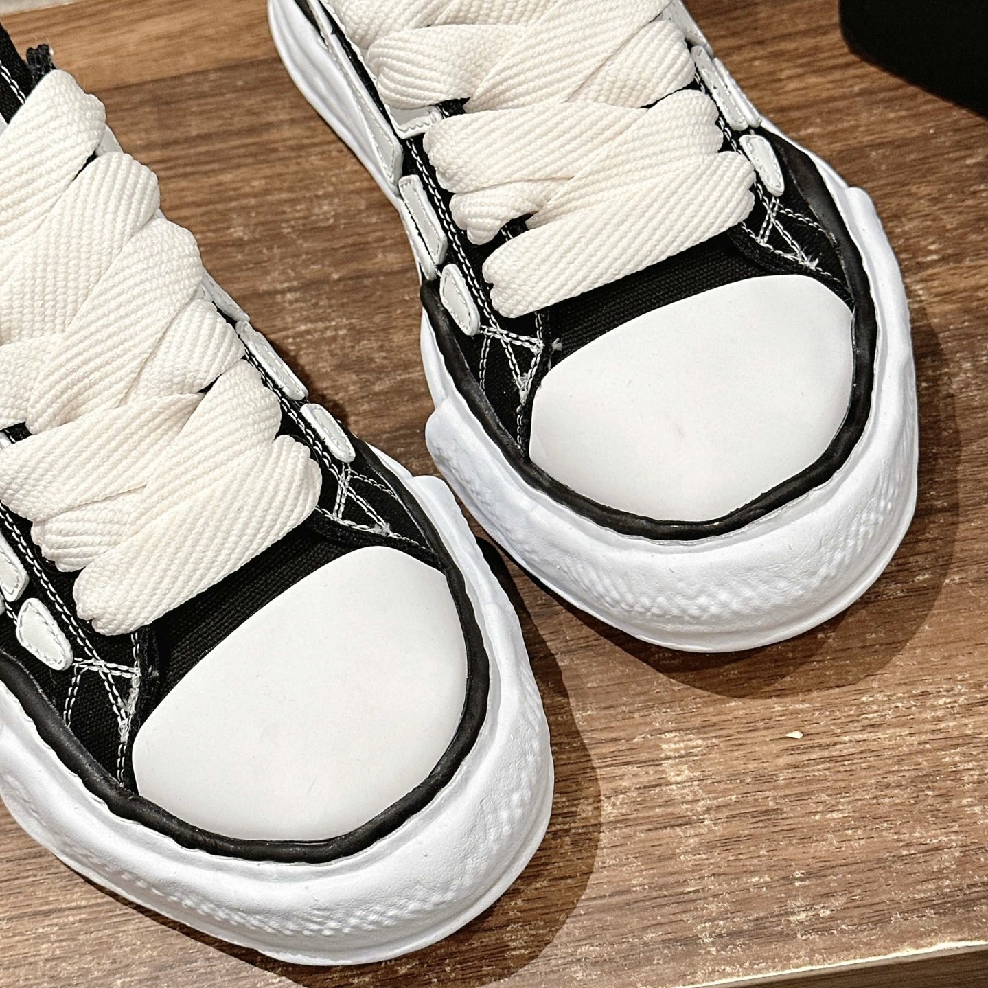 Pkgod AMIRI MMY Bones x Maison MIHARA YASUHIRO Black  AMFOSR1076-001  review CJ Baxter