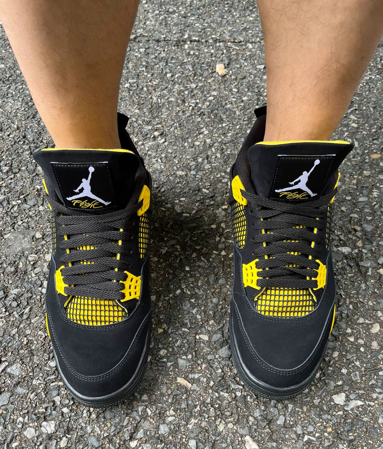 Best Deals🖤XP Jordan 4 Retro Thunder DH6927-017 review 0