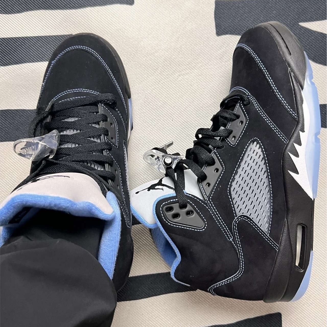 Pkgod Air Jordan 5 Retro Black University Blue 2026 DD0587-008  review 0