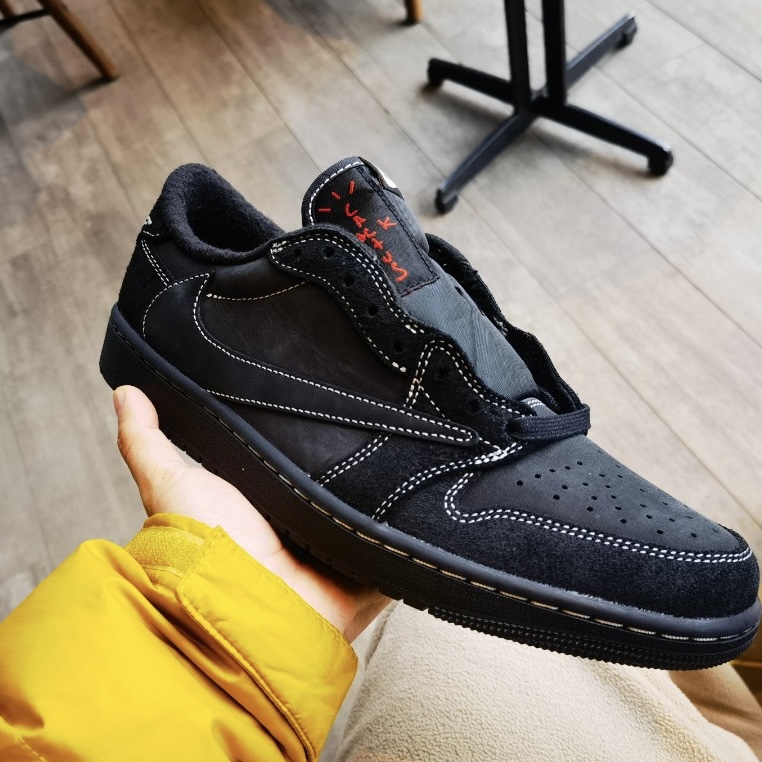    Air Jordan 1 Retro Low OG SP Travis Scott Black Phantom review 0