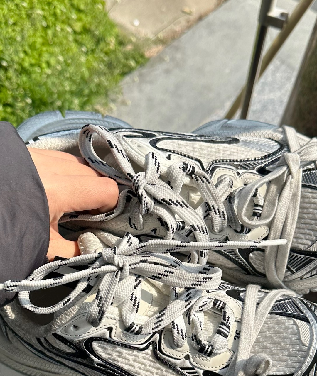 Balenciaga 10.0 White Black Silver(Distress) 734734 W3XL4 9710 review 0