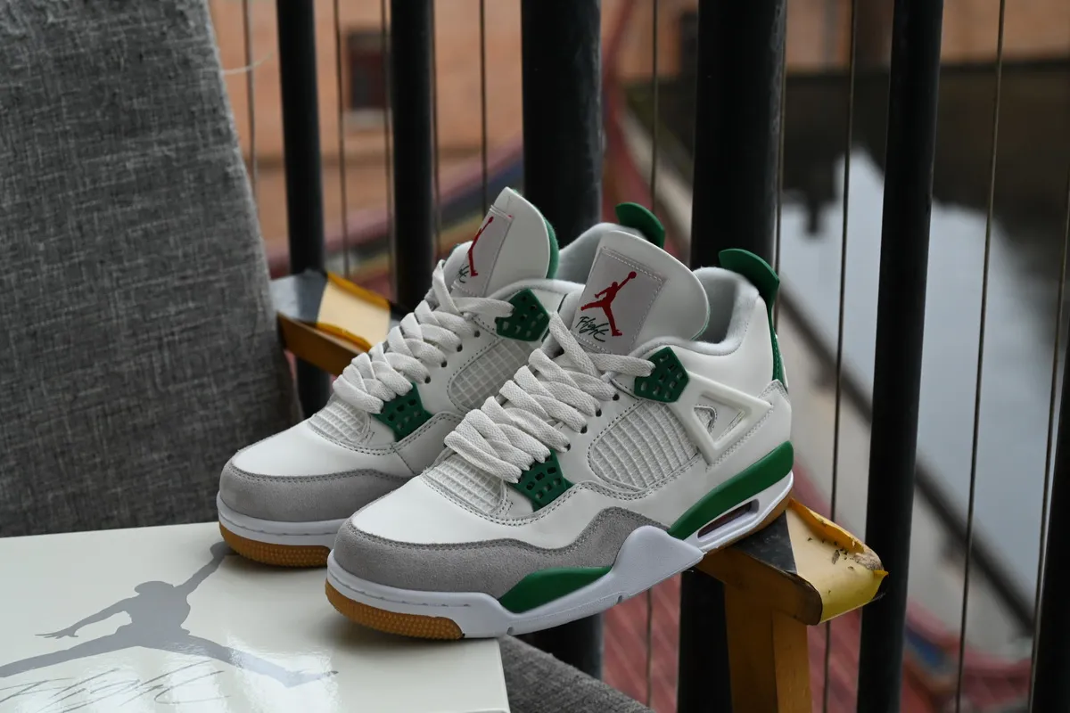 THE HOT SALE-Jordan 4 Retro SB Pine Green