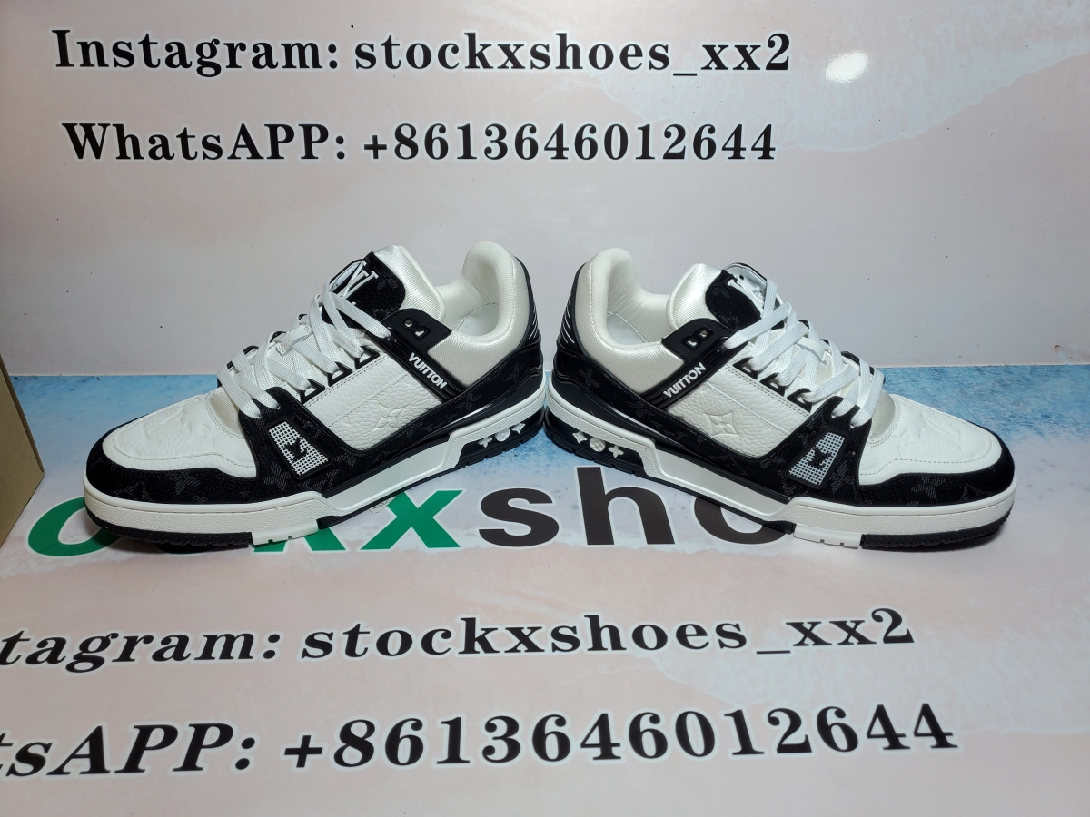 Best Louis Vuitton Trainer Black And White Cloth Cover QC Pictures