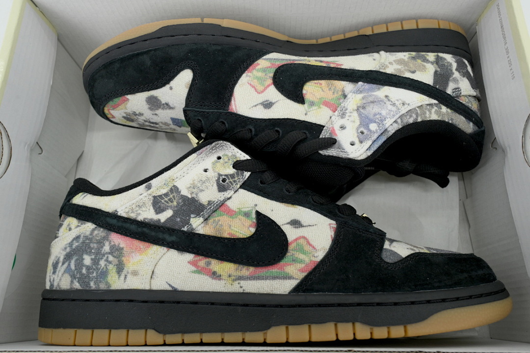 FC God Batch Supreme × Nike Dunk Low Rammellzee FD8778-001