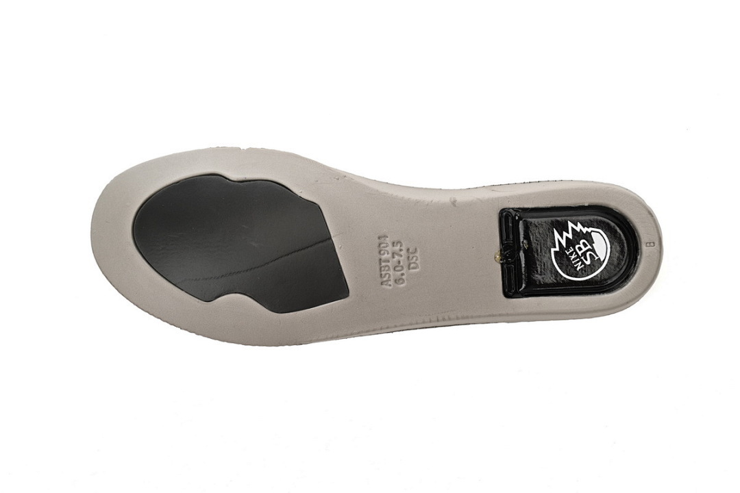  God Batch The Powerpuff Girls x Nike SB Dunk Low “Blossom” FD2631-600