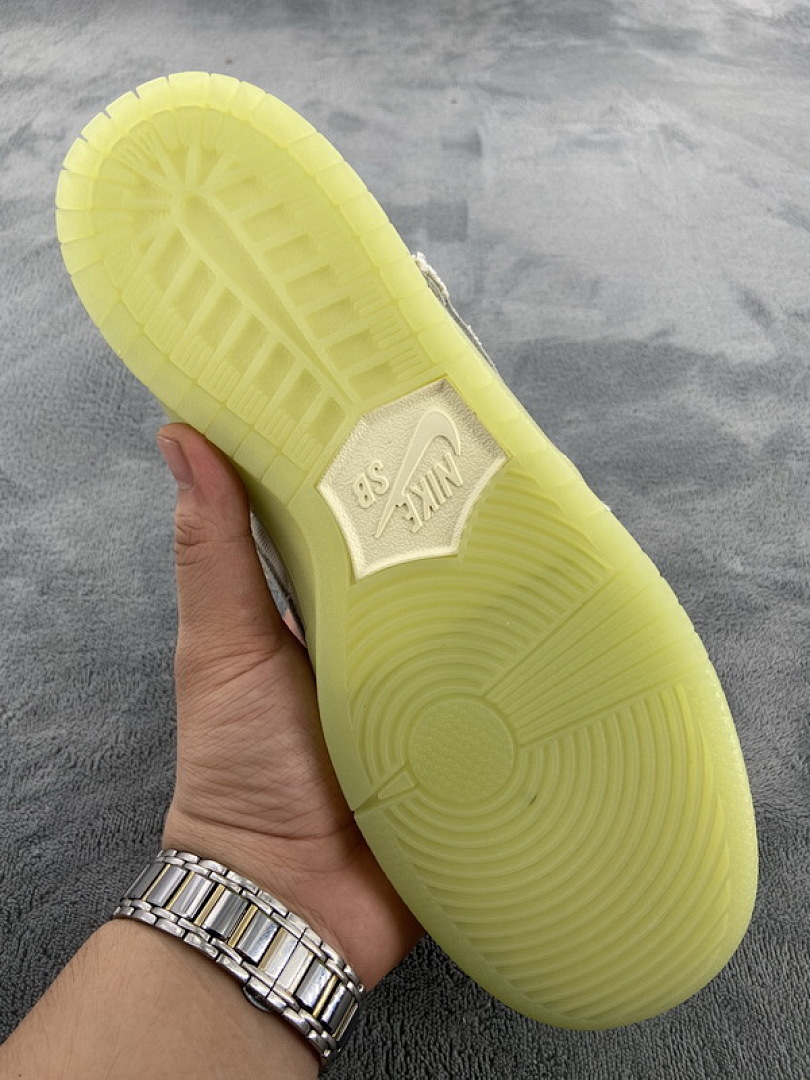  FC God Batch Nike SB Dunk Low Mummy DM0774-111