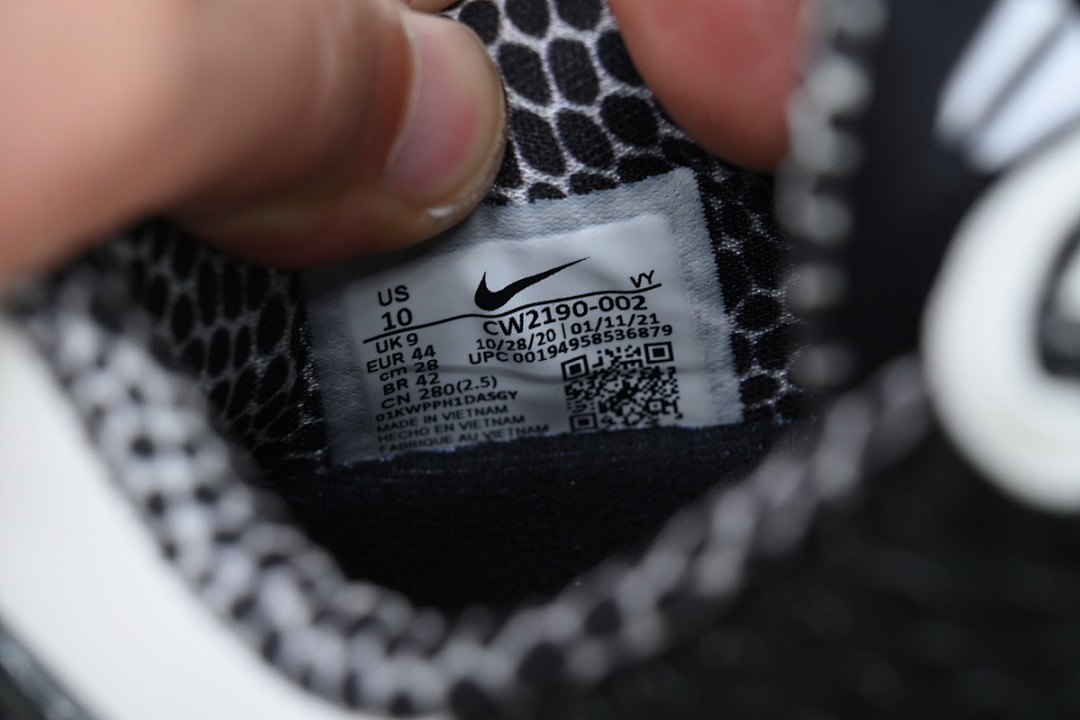 Nike Kobe 6 Protro Mambacita Sweet 16 CW2190-002